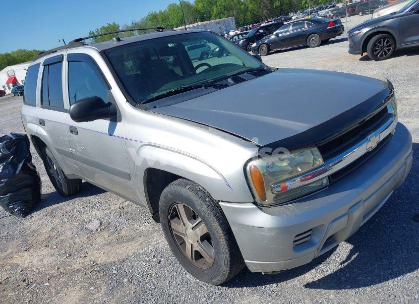 Main photo of 2005 CHEVROLET TRAILBLAZER LS with VIN 1GNDT13SX52297180