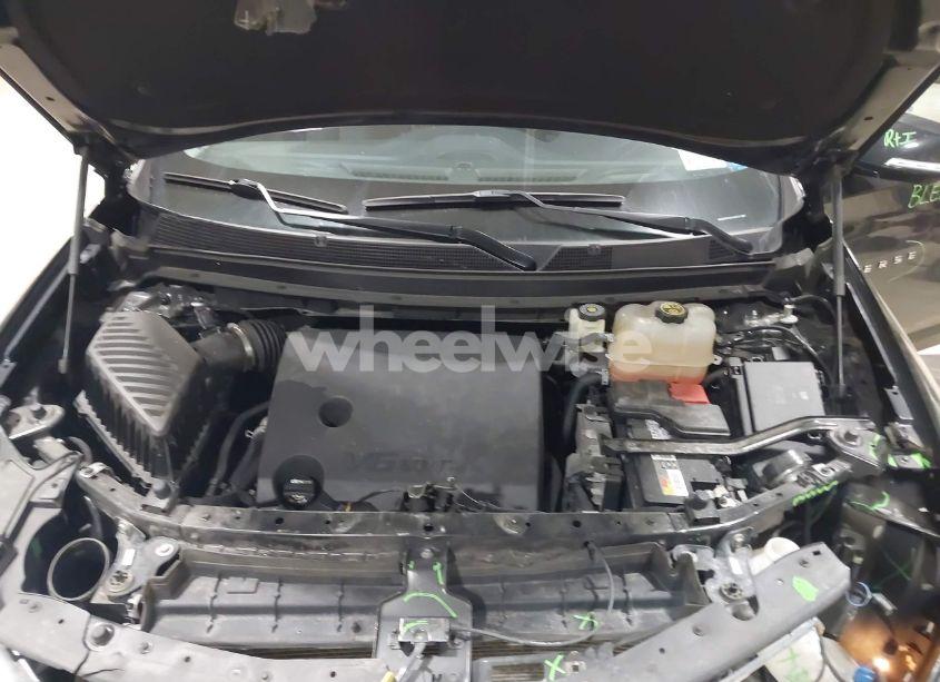Thumbnail 2 of 2020 CHEVROLET TRAVERSE FWD LT CLOTH