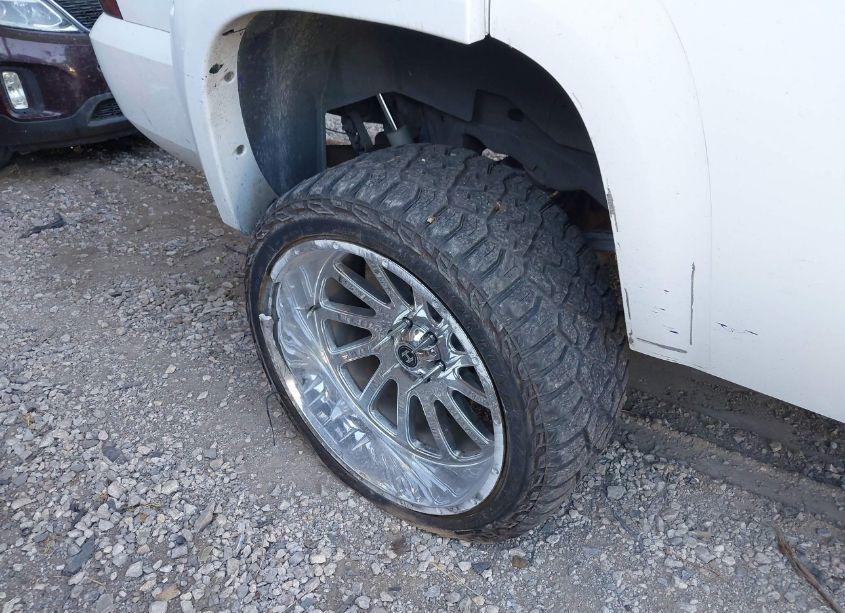 Thumbnail 3 of 2007 CHEVROLET TAHOE LT