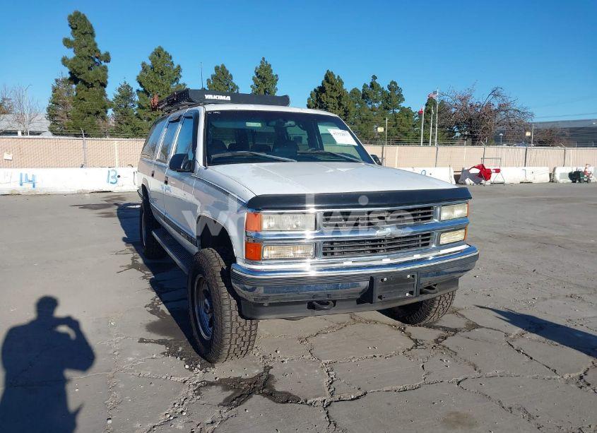 Photo of CHEVROLET SUBURBAN 1500