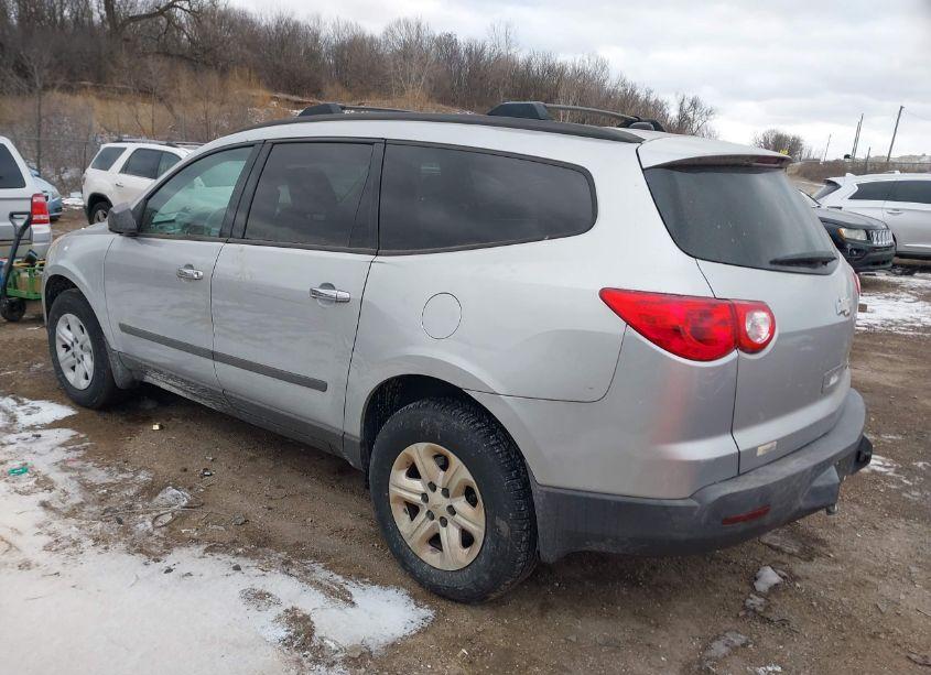 Thumbnail 5 of 2011 CHEVROLET TRAVERSE LS