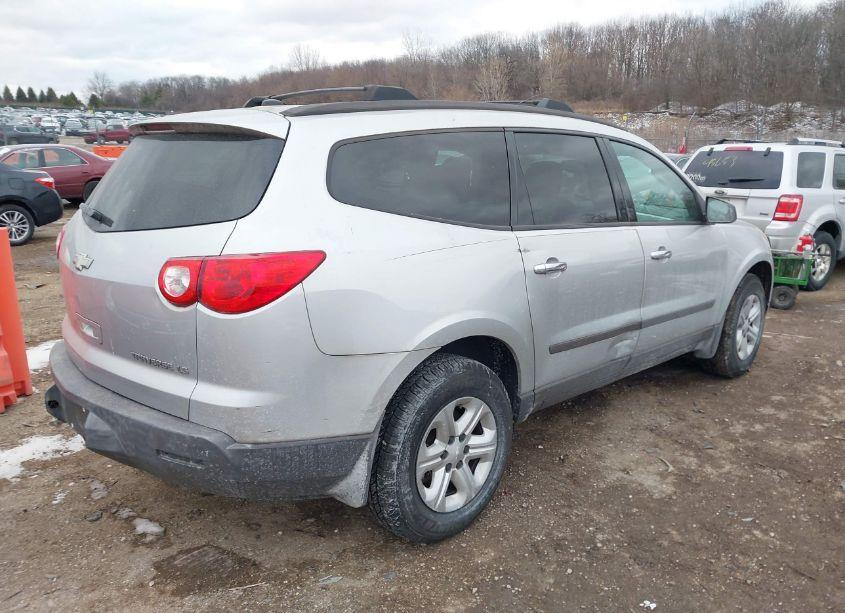 Thumbnail 6 of 2011 CHEVROLET TRAVERSE LS