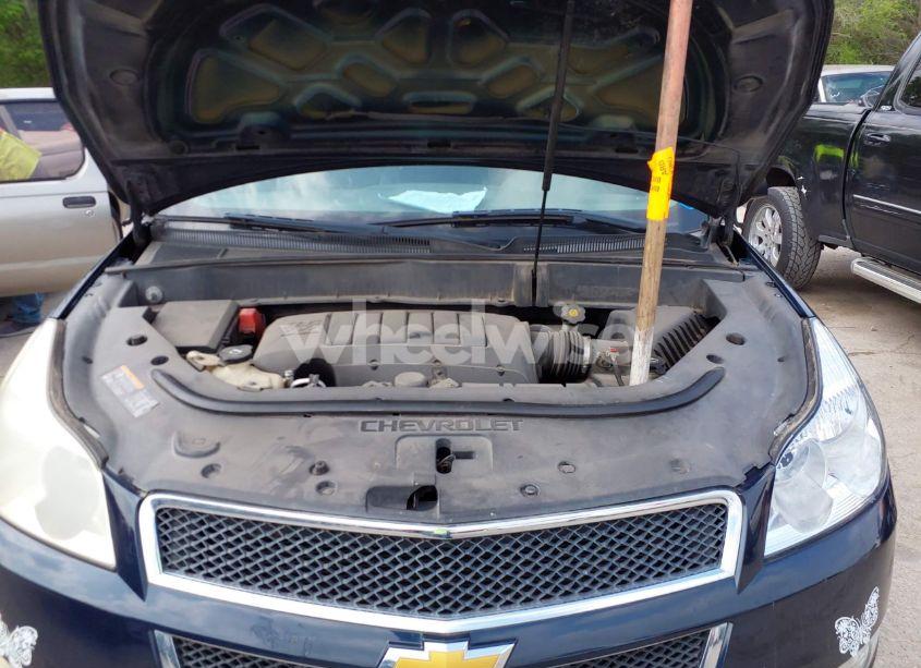 Thumbnail 2 of 2012 CHEVROLET TRAVERSE LS