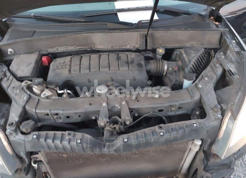 Thumbnail 2 of 2017 CHEVROLET TRAVERSE LS