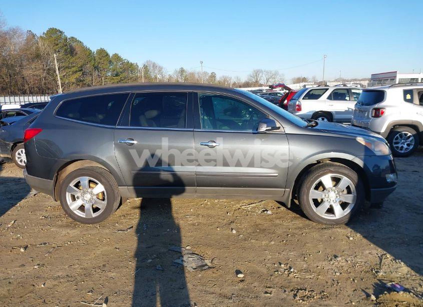 Thumbnail 6 of 2011 CHEVROLET TRAVERSE LTZ