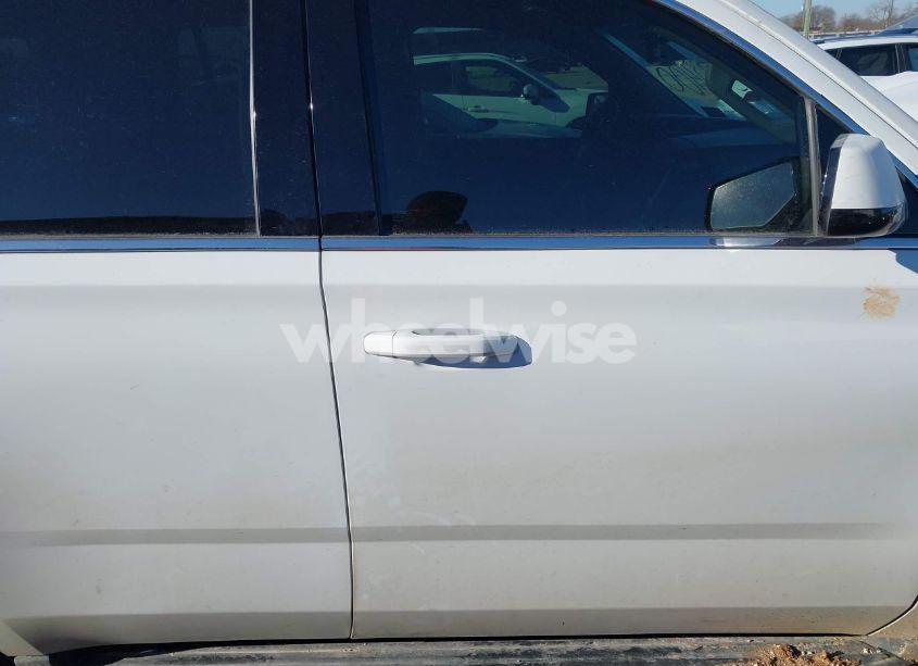 Thumbnail 5 of 2019 CHEVROLET TAHOE LS