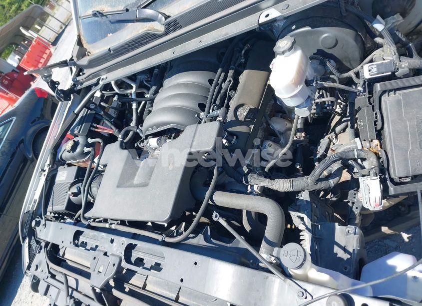 Thumbnail 2 of 2015 CHEVROLET TAHOE LT