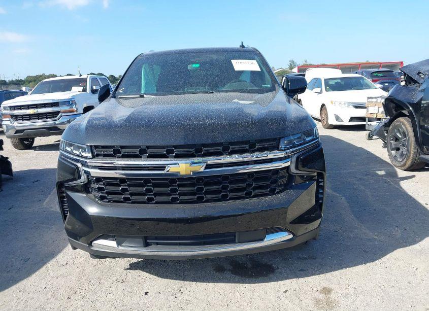 Thumbnail 4 of 2022 CHEVROLET SUBURBAN 2WD LS