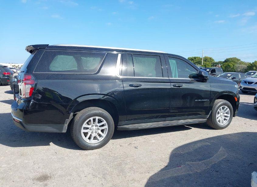 Thumbnail 5 of 2022 CHEVROLET SUBURBAN 2WD LS