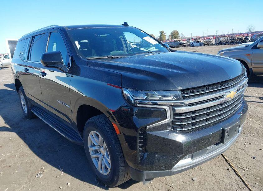 Photo of CHEVROLET SUBURBAN 2WD LT