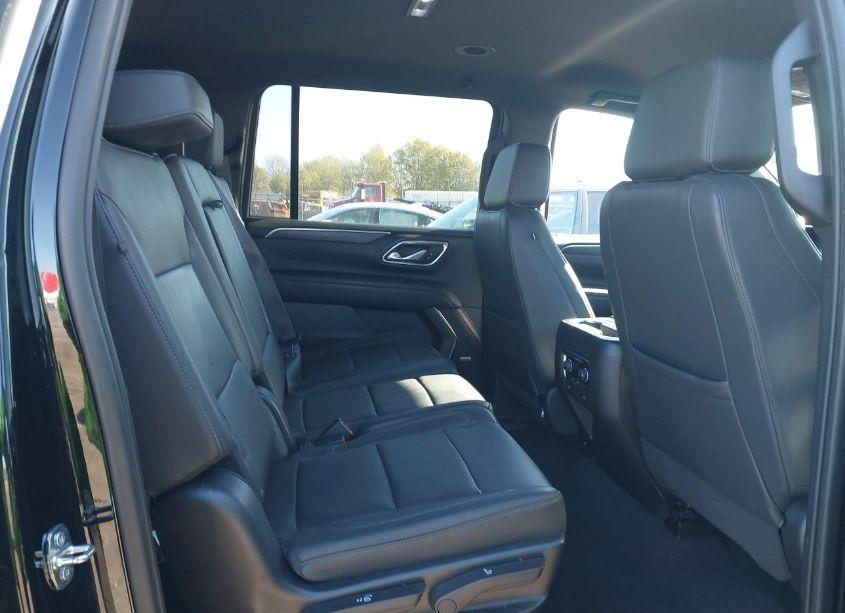 Thumbnail 15 of 2023 CHEVROLET SUBURBAN 2WD LT