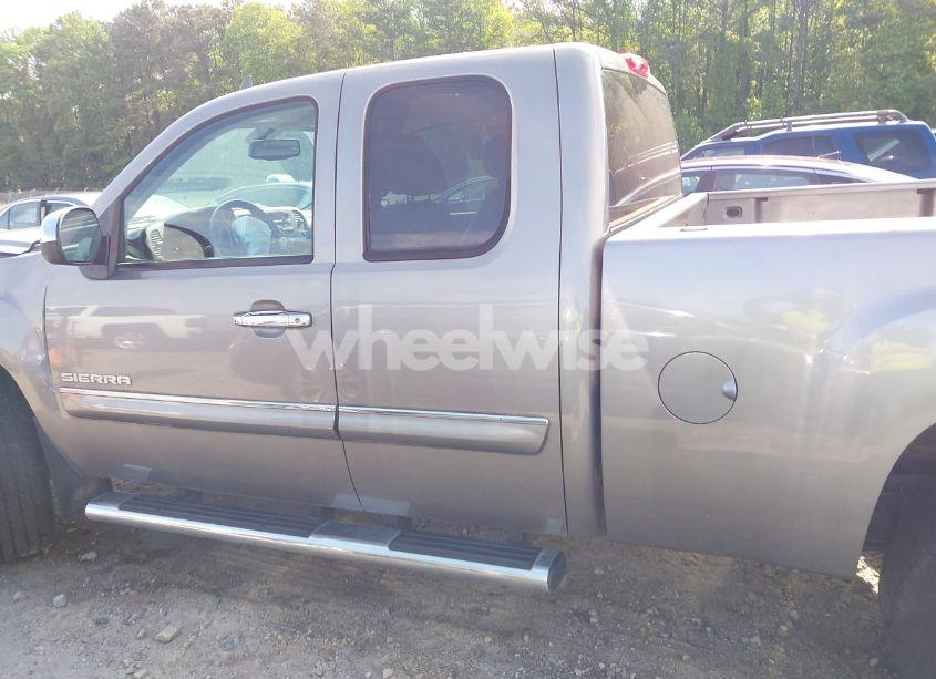 Thumbnail 6 of 2013 GMC SIERRA 1500 SLE