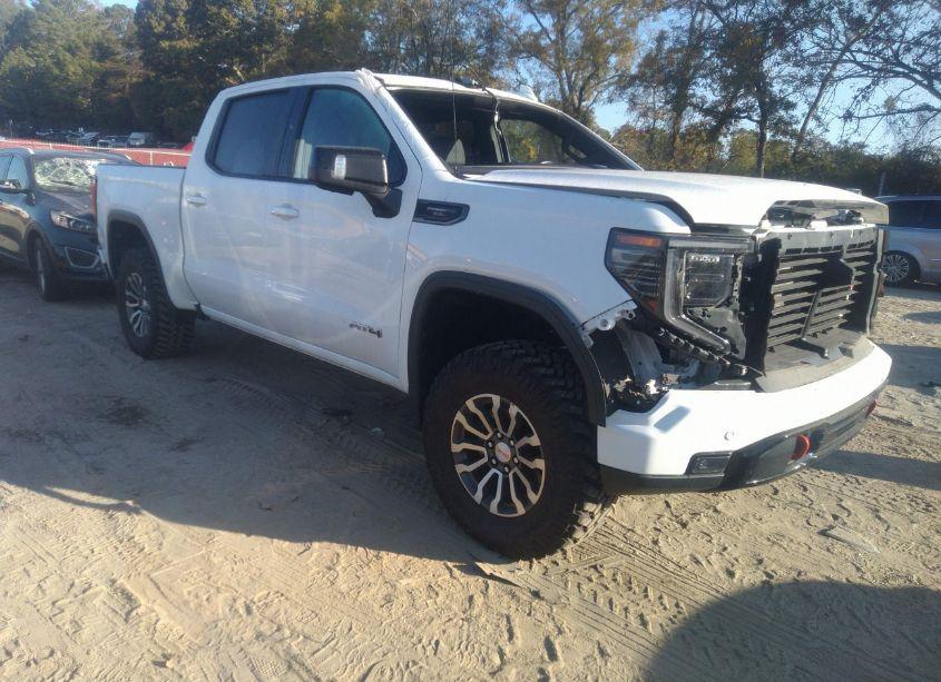 Photo of GMC SIERRA 1500 4WD SHORT BOX AT4