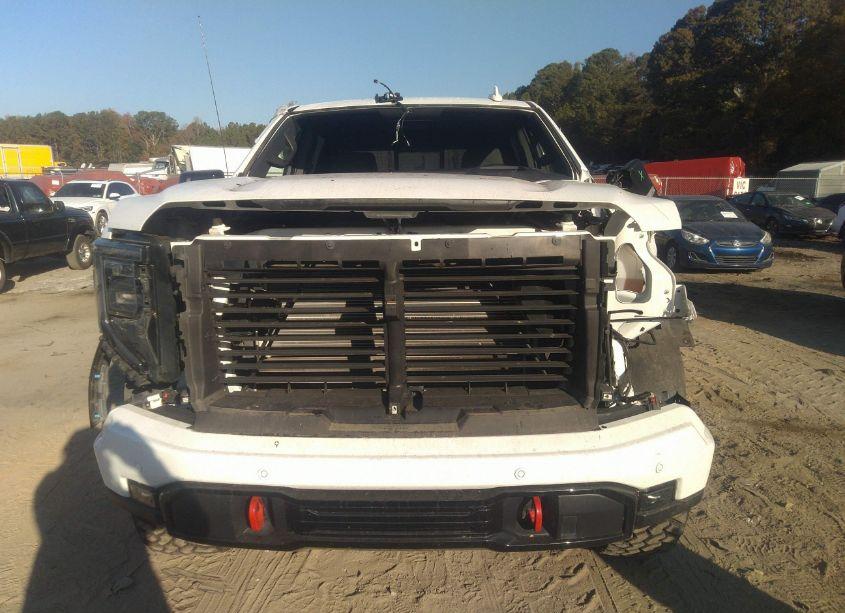 Thumbnail 4 of 2023 GMC SIERRA 1500 4WD SHORT BOX AT4