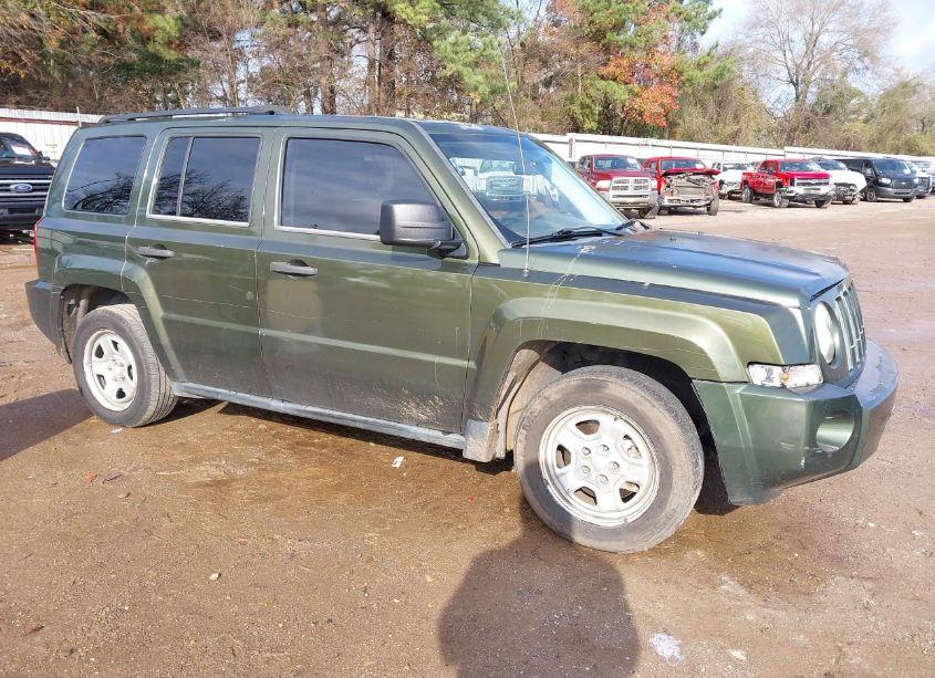 Photo of JEEP PATRIOT SPORT