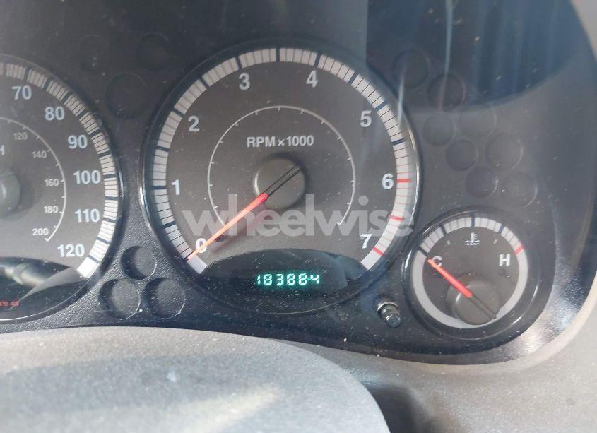 Thumbnail 9 of 2005 JEEP RENEGADE