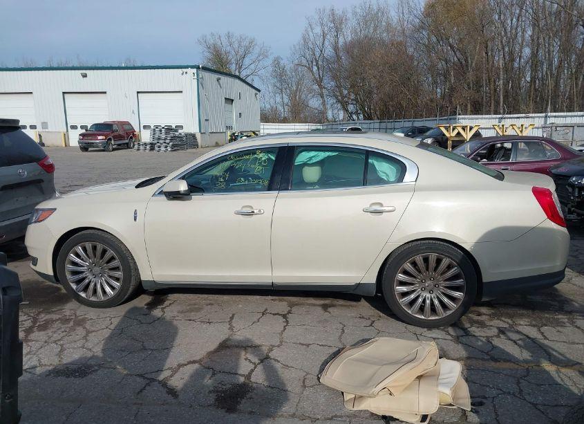 Thumbnail 6 of 2015 LINCOLN MKS