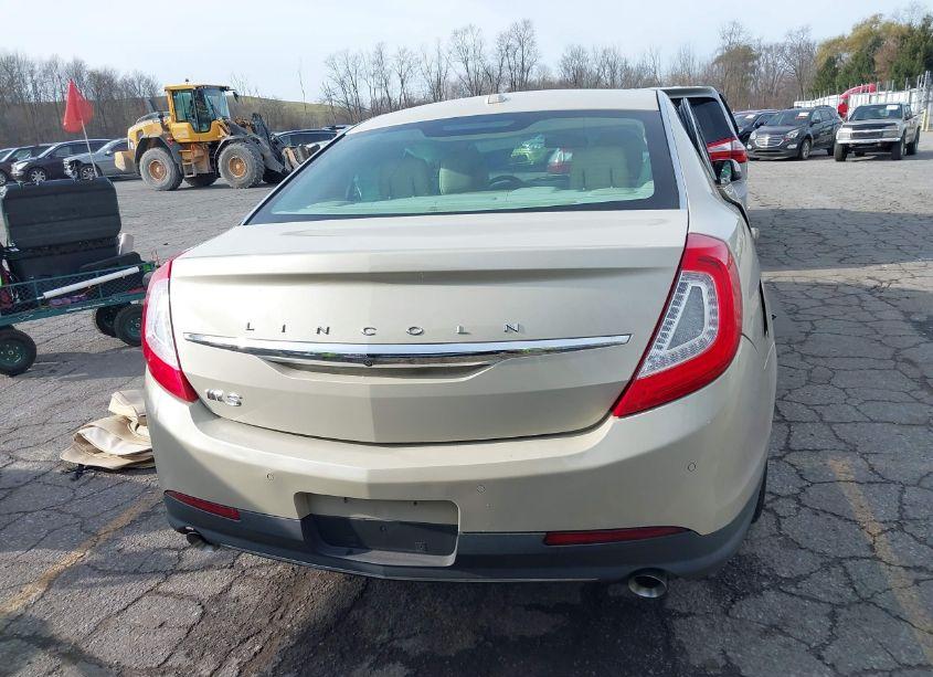 Thumbnail 8 of 2015 LINCOLN MKS