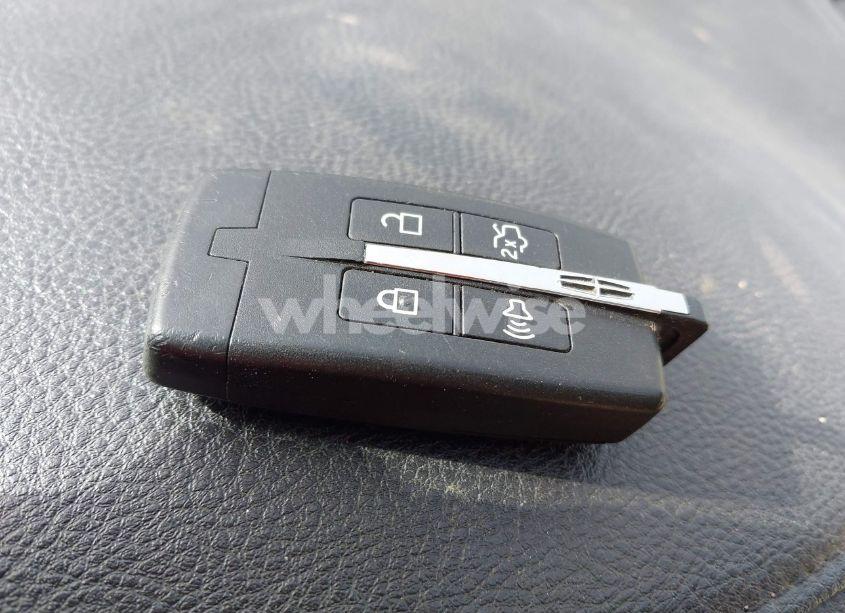 Thumbnail 3 of 2011 LINCOLN MKS