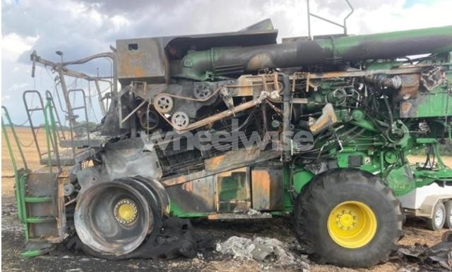 2021 JOHN DEERE S780 - COMBINE