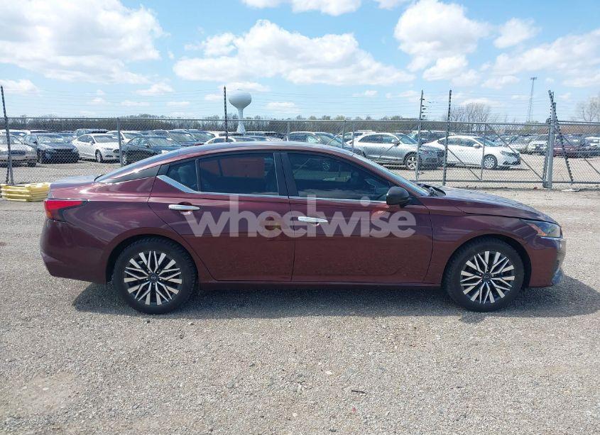 Thumbnail 5 of 2024 NISSAN ALTIMA SV FWD
