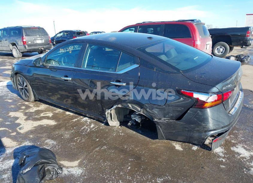 Thumbnail 10 of 2021 NISSAN ALTIMA SV INTELLIGENT AWD