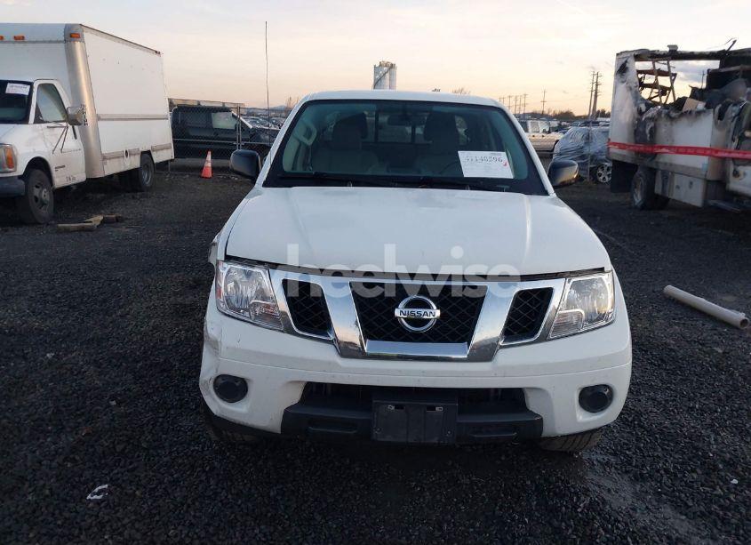 Thumbnail 4 of 2019 NISSAN FRONTIER SV