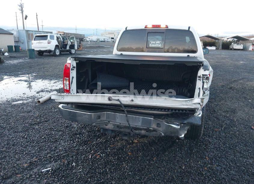 Thumbnail 7 of 2019 NISSAN FRONTIER SV