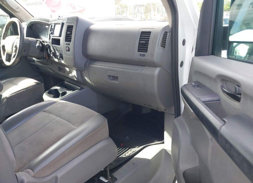 Thumbnail 15 of 2016 NISSAN NV CARGO NV1500 S V6