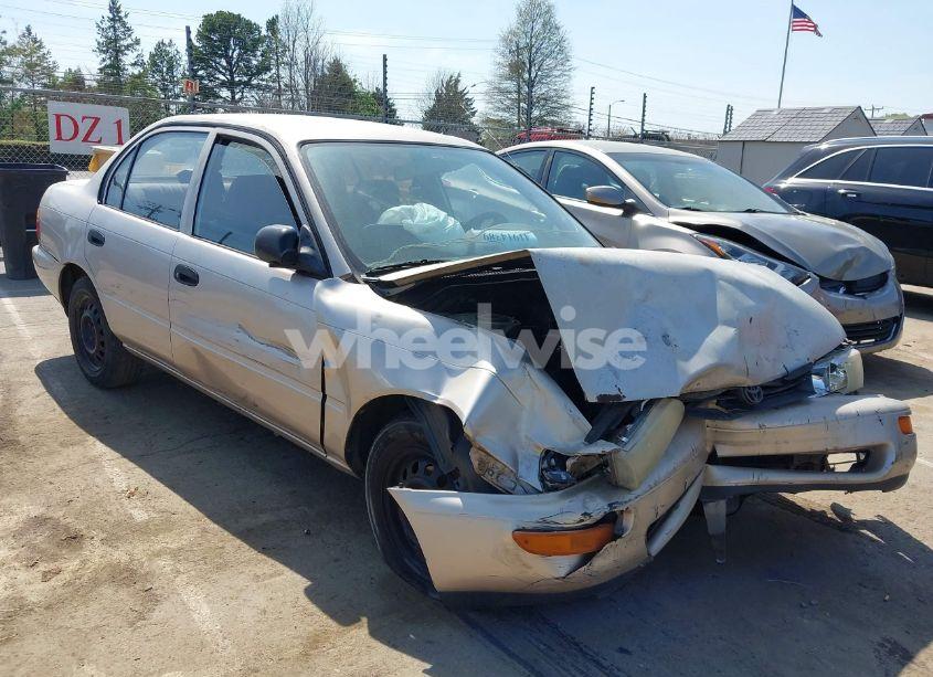1995 Toyota Corolla - Photo 1