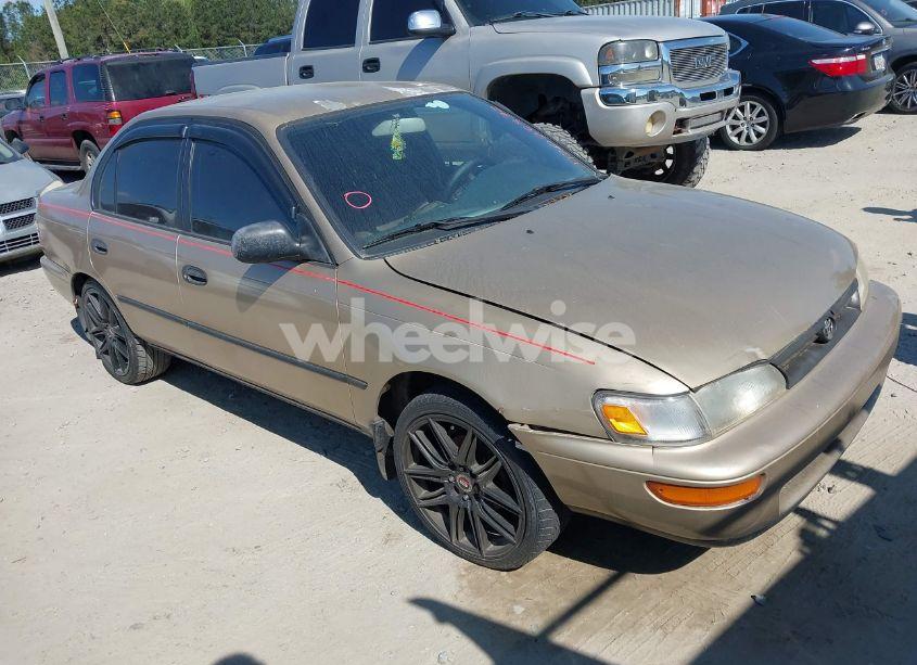 1995 Toyota Corolla - Photo 1
