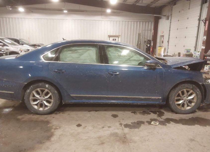 Thumbnail 5 of 2016 VOLKSWAGEN PASSAT 1.8T S