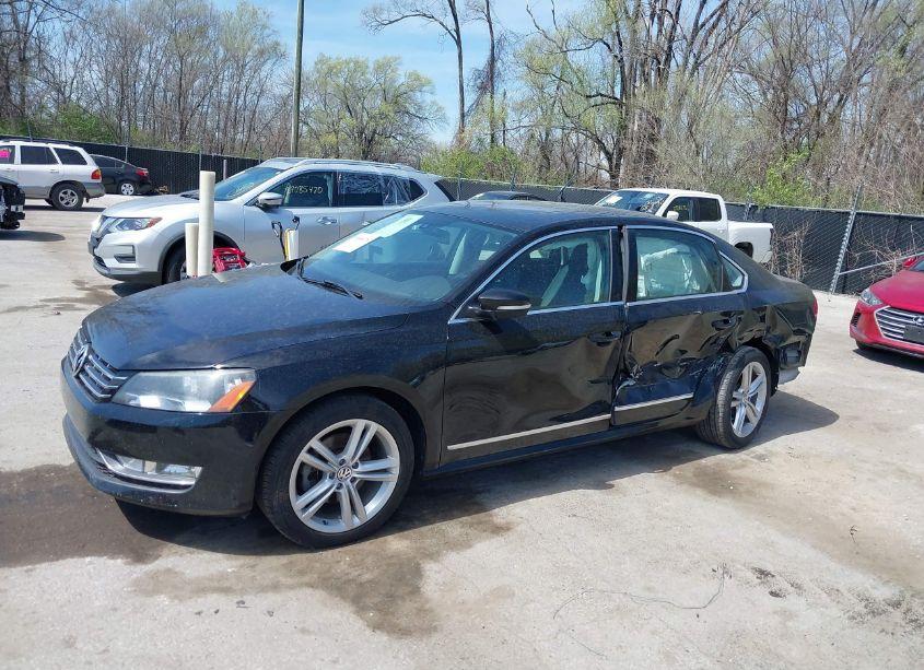 Thumbnail 9 of 2014 VOLKSWAGEN PASSAT 2.0L TDI SE