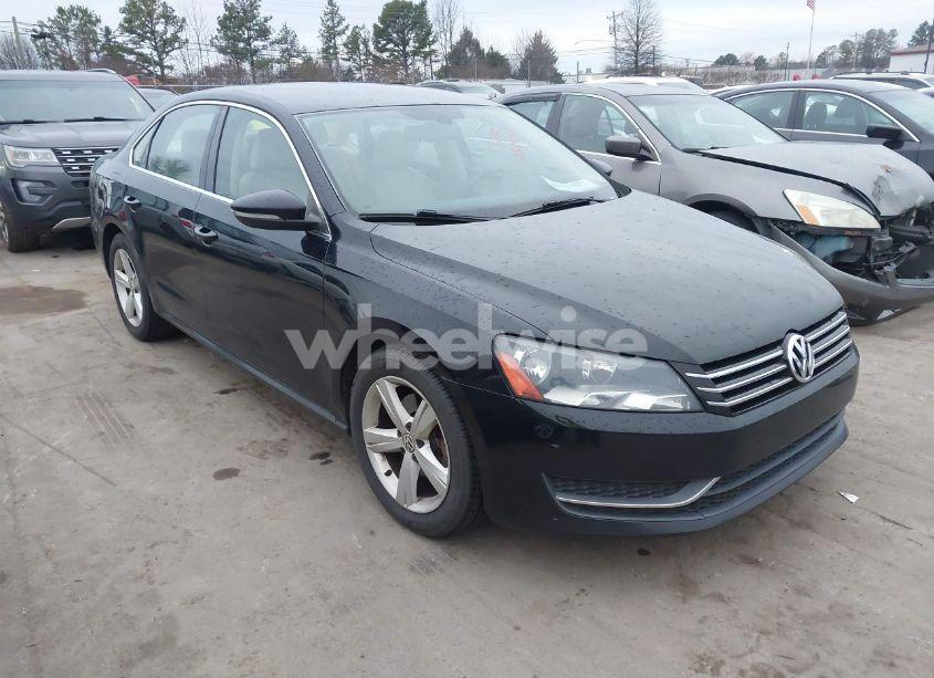 Photo of VOLKSWAGEN PASSAT 2.5L SE