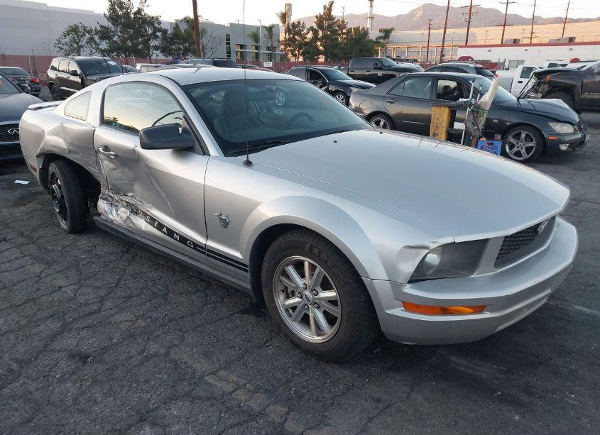 Photo of FORD MUSTANG V6