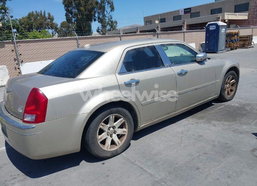2005 Chrysler 300