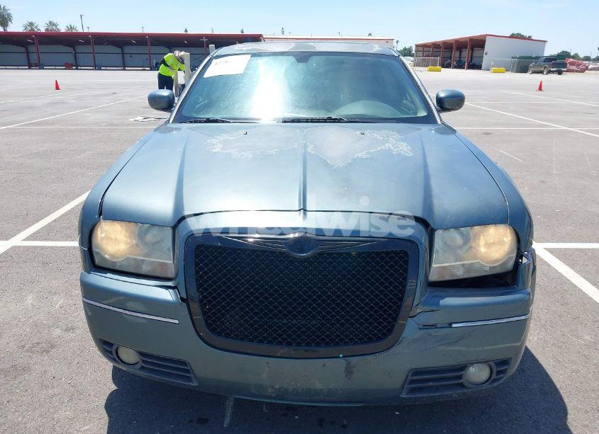 2005 Chrysler 300