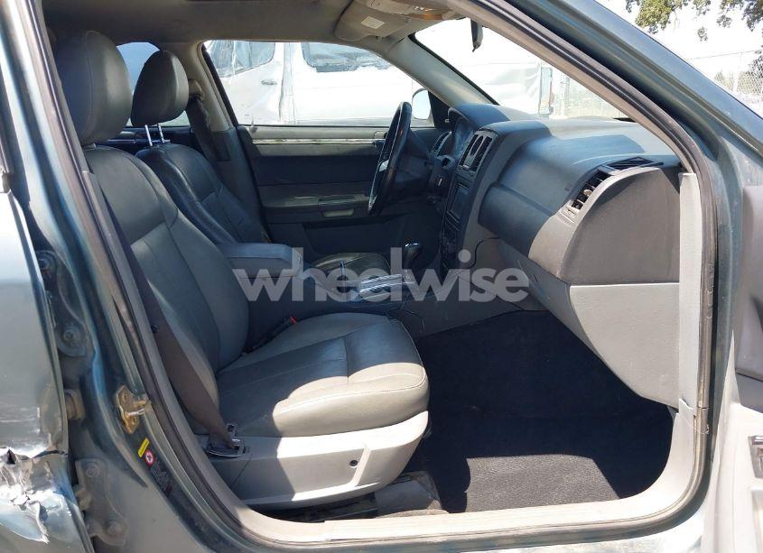 2005 Chrysler 300