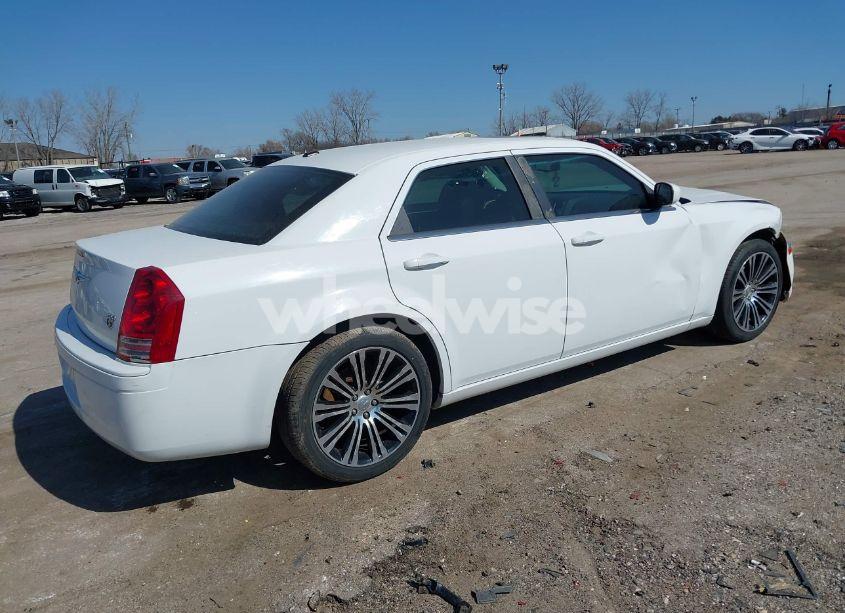 2010 Chrysler 300