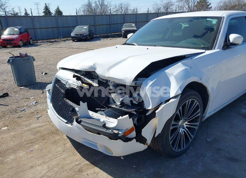 2010 Chrysler 300