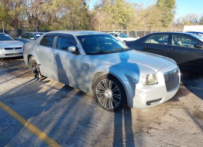 2010 Chrysler 300 - Photo 1