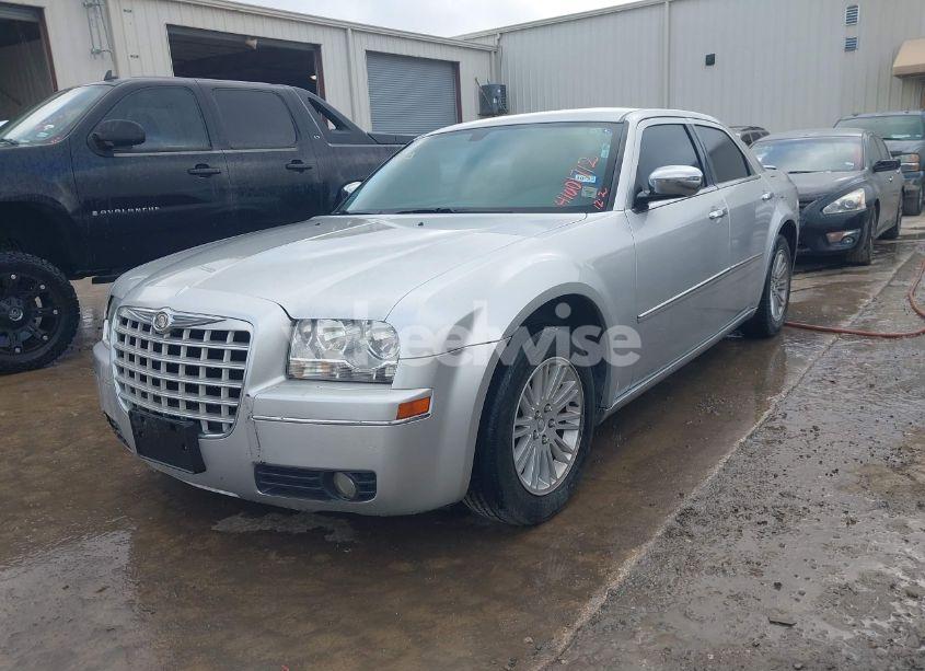 2010 Chrysler 300