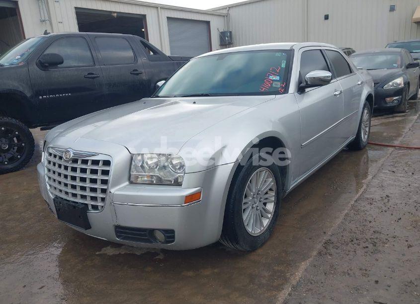 2010 Chrysler 300