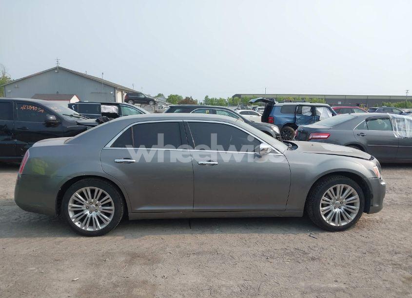 2011 Chrysler 300