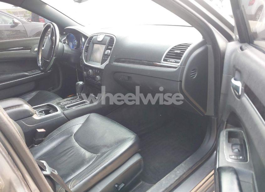 2011 Chrysler 300