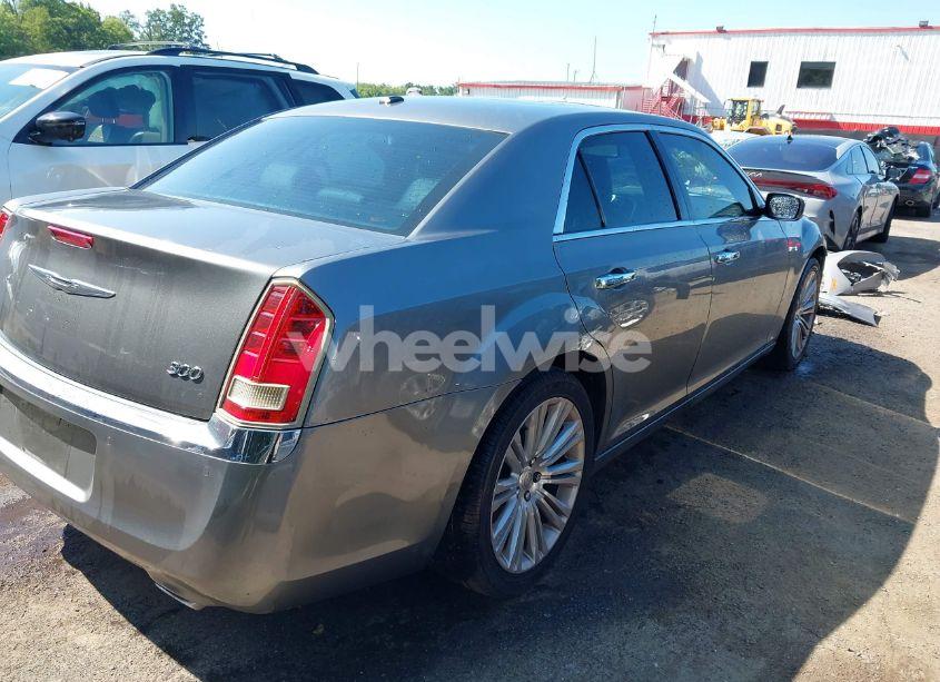 2011 Chrysler 300