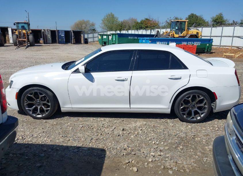 Thumbnail 6 of 2015 CHRYSLER 300 300S