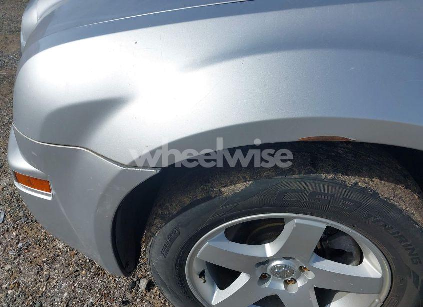 Thumbnail 5 of 2005 CHRYSLER 300