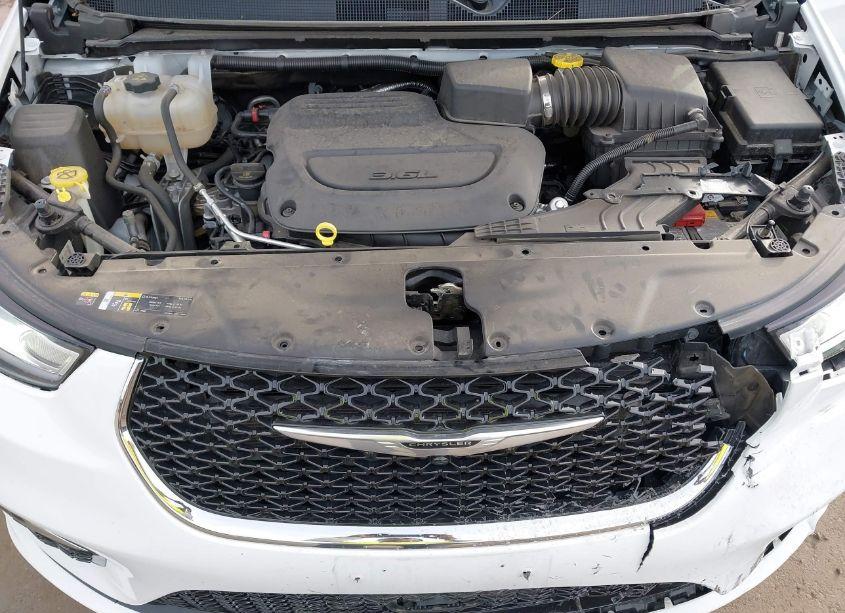 Thumbnail 2 of 2023 CHRYSLER PACIFICA TOURING L