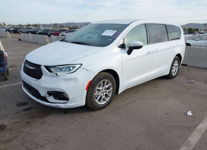 Thumbnail 9 of 2023 CHRYSLER PACIFICA TOURING L